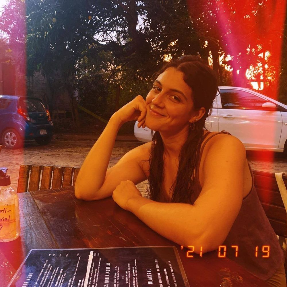 Meet your Posher, Melia